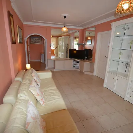 Apartment In La Pineda *